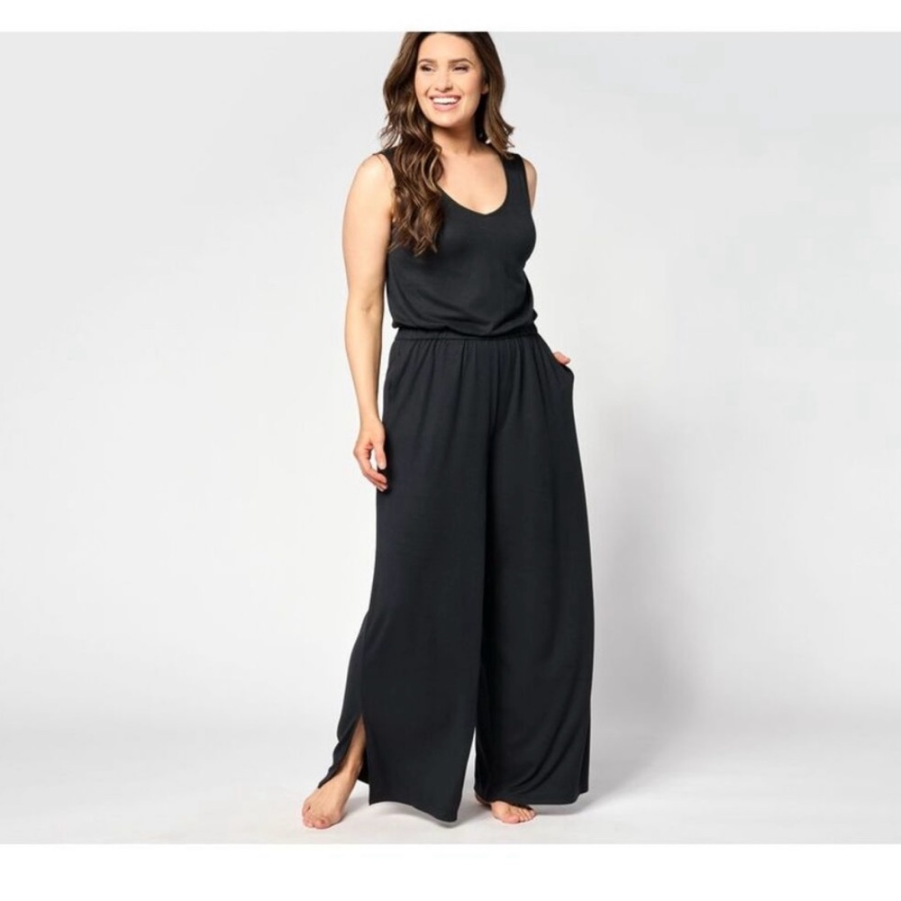 Elegant Black Sleeveless Jumpsuit